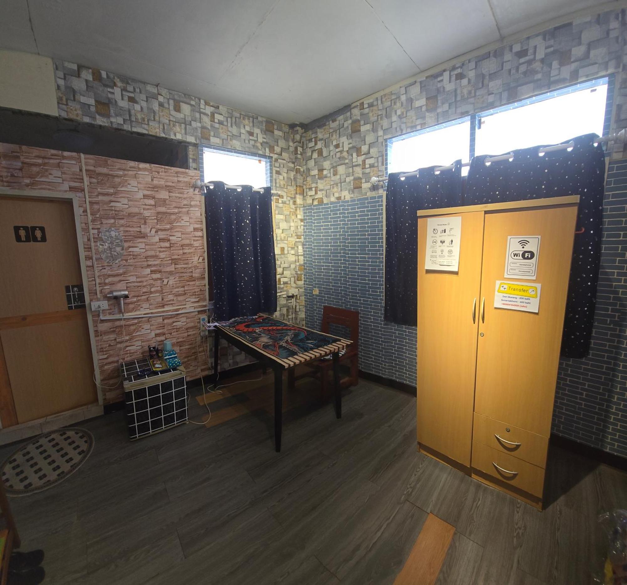 211 Olan Place Spacious With Free Wi-fi